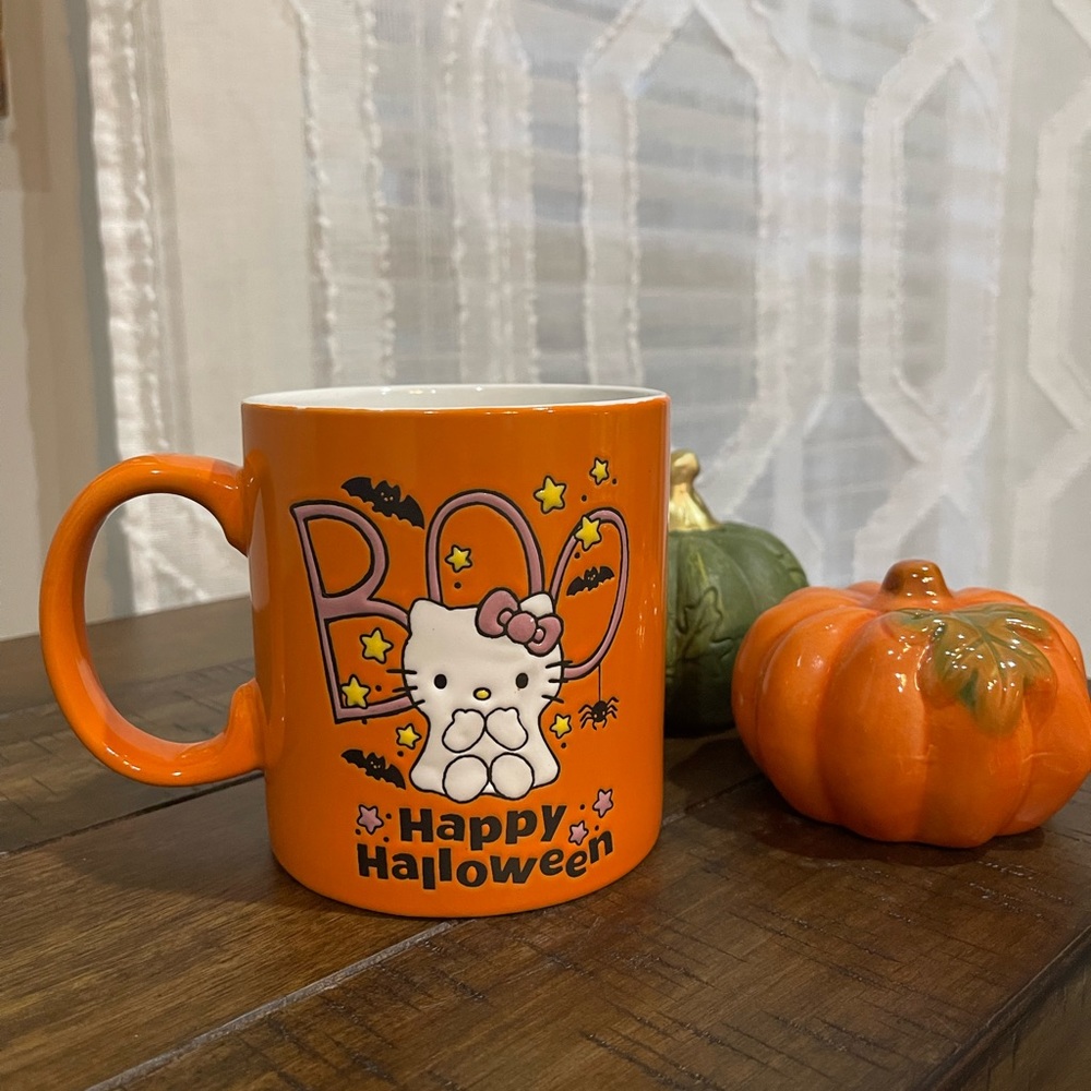 🎃 Hello Kitty Happy Halloween Mug 🎃